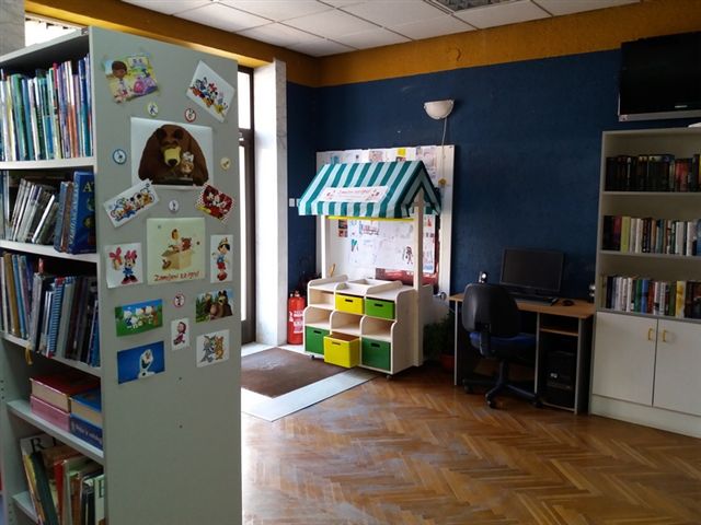 Stalaže za igračke u Knjižnici i Dječjem vrtiću Križ