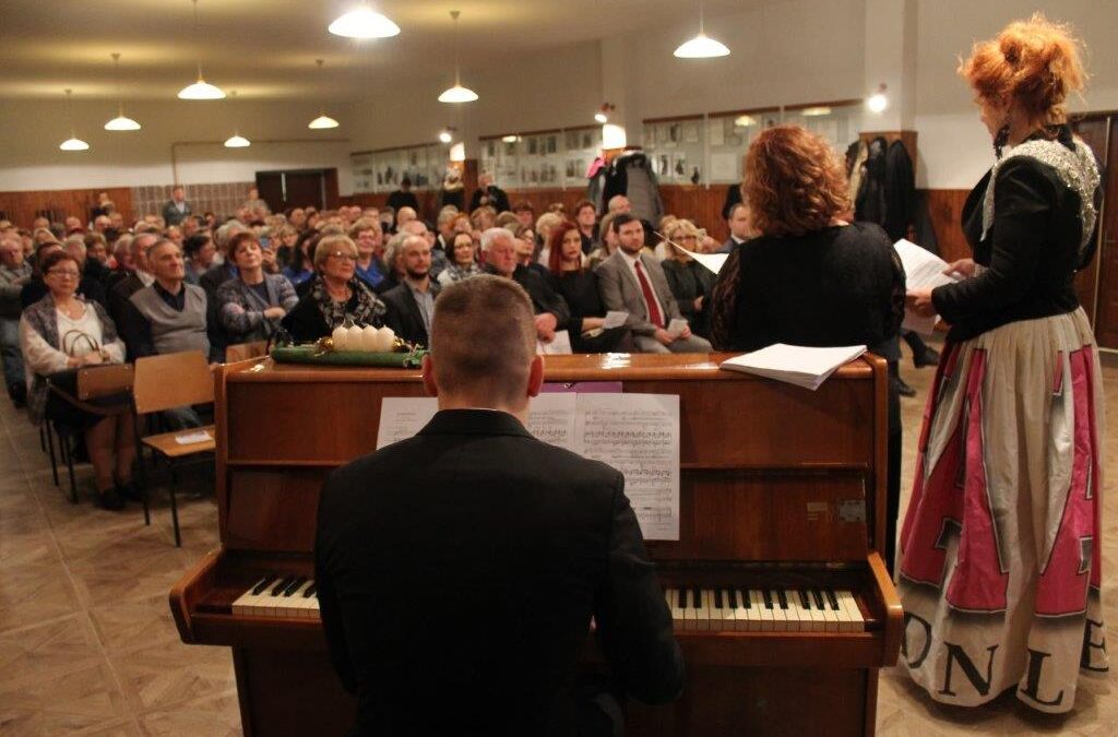 Svečani božićni koncert u čast Milki Trnini
