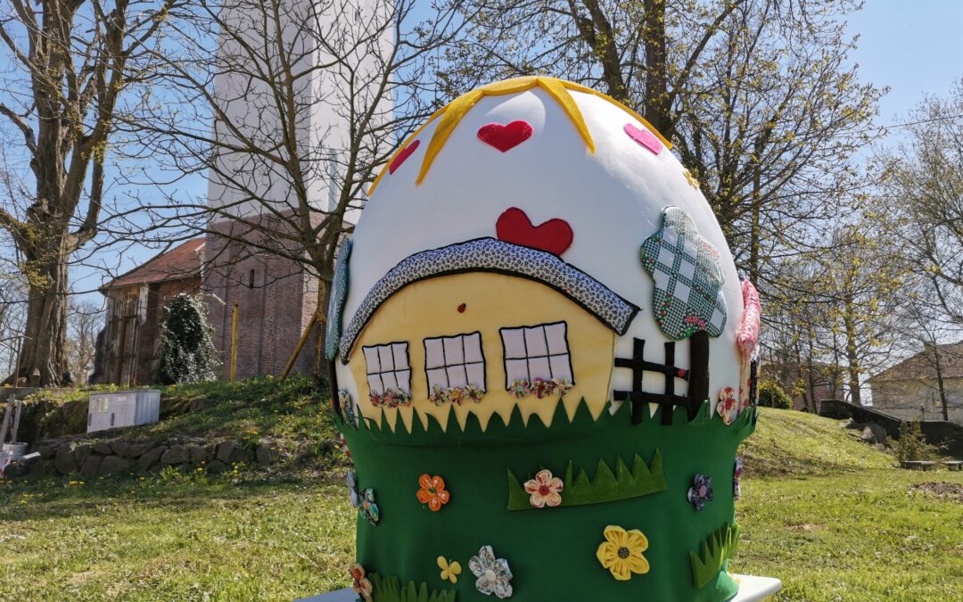 U Općini Križ postavljene vesele uskrsne pisanice