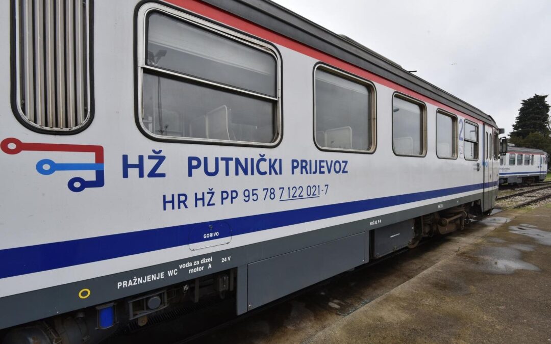 Od ponedjeljka 22. veljače ponovno vozi vlak u 4.05 iz Novoselca za Zagreb!