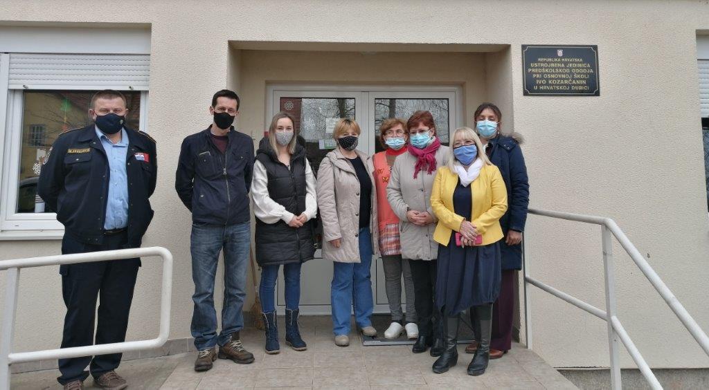 Dječji vrtić Križ predao prikupljenu pomoć dječjem vrtiću u Hrvatskoj Dubici