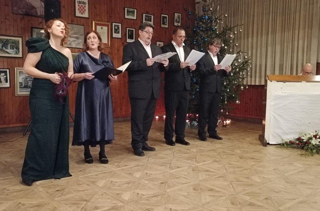 Održan svečani božićni koncert u čast Milki Trnini