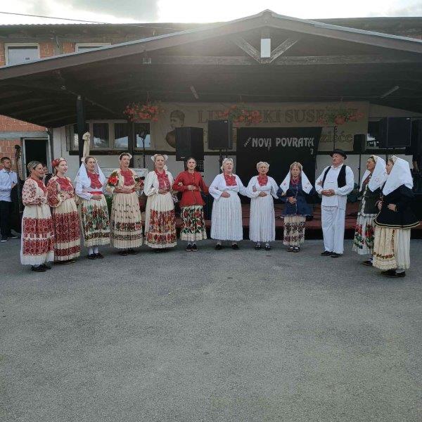 ODRŽANI LIPANJSKI SUSRETI MILKE TRNINE U VEZIŠĆU