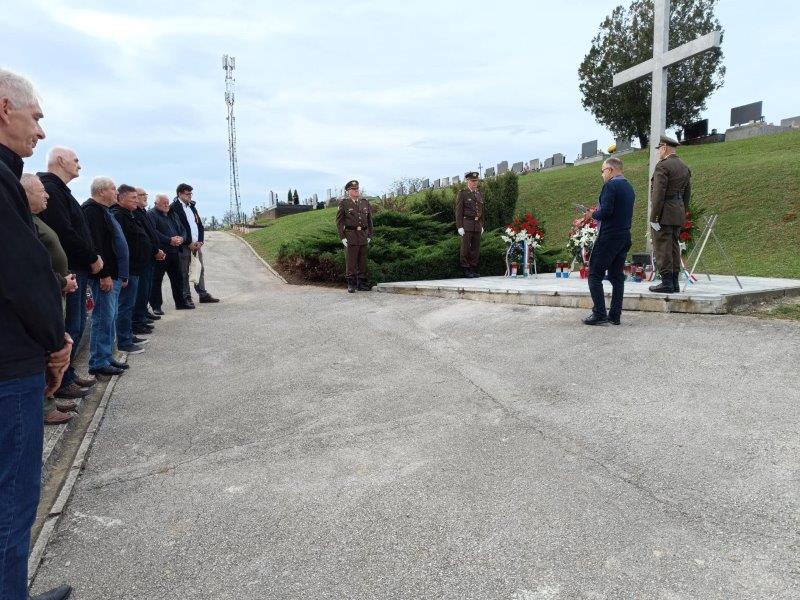 POLOŽENI VIJENCI U POVODU BLAGDANA SVI SVETI