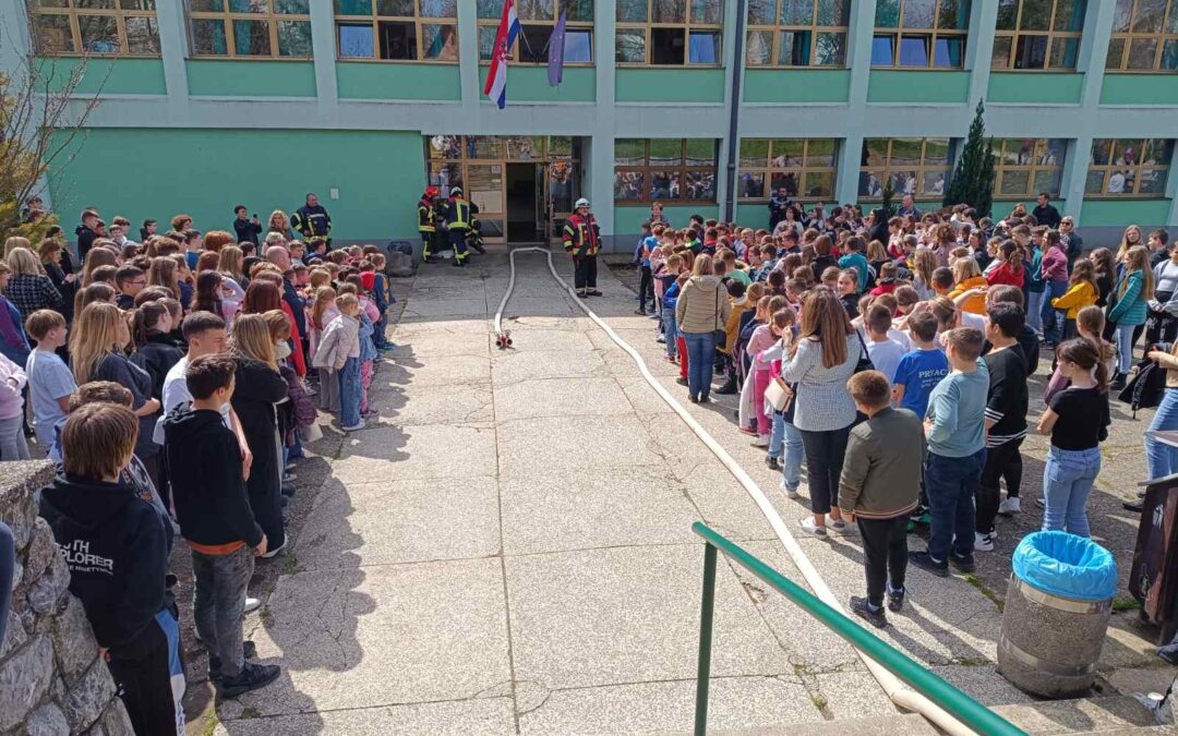 ODRŽANA VJEŽBA EVAKUACIJE U OSNOVNOJ ŠKOLI MILKE TRNINE KRIŽ