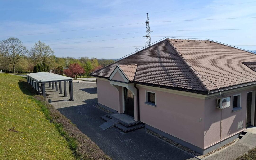 ZAVRŠENO VANJSKO UREĐENJE MRTVAČNICE NA GROBLJU U KRIŽU