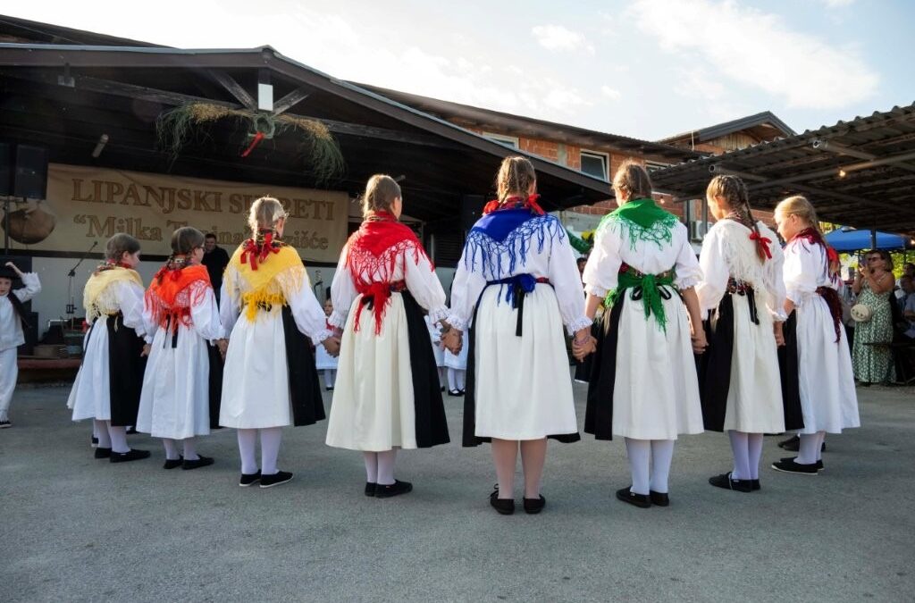 ODRŽANI TRADICIONALNI LIPANJSKI SUSRETI I SUSRETI LIMENIH GLAZBI