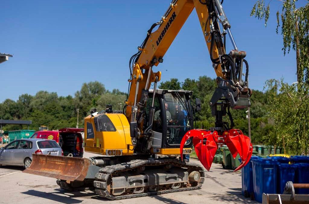 NABAVLJEN ROVOKOPAČ ZA RADOVE NA ODLAGALIŠTU TARNO