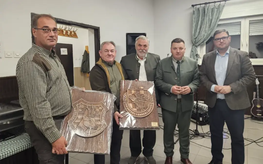 LOVAČKO DRUŠTVO VIDRA KRIŽ PROSLAVILO 80 GODINA POSTOJANJA