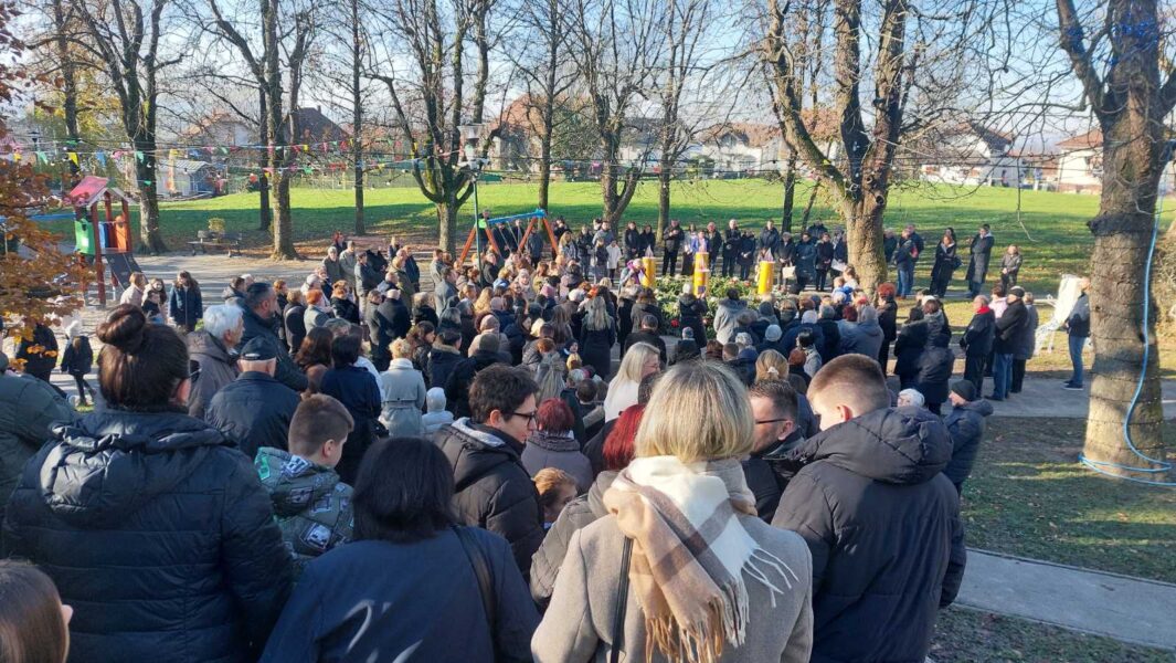 0-02-05-8a5d0c4cc2a222d60cf4941bf6ed6eaa9f1f7ac1eec57abc823542b25768a7e9_df6258e409682bc3