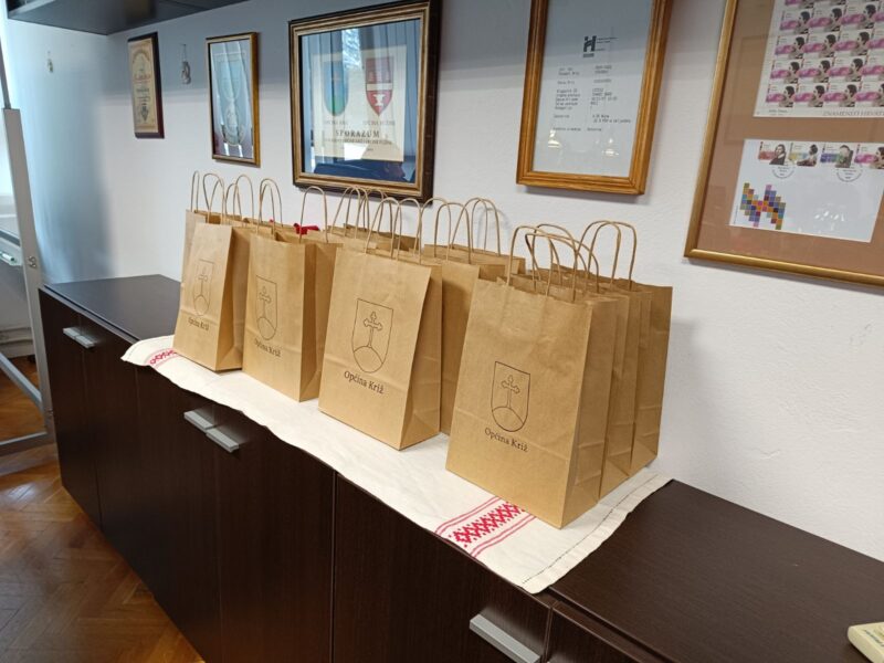 0-04-05-81a23c9c0fb0c4d2dca82d9dc459df9fbb36c78f515f843de8bae5d389125fdf_d9acbf614b11bbc2