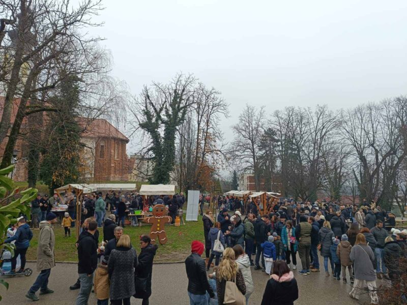 0-04-05-961f15348dc8e5eb681dfb913e4193cd9833243c78d5f23a8bc391d70ee34c73_13b35e4d26e19806