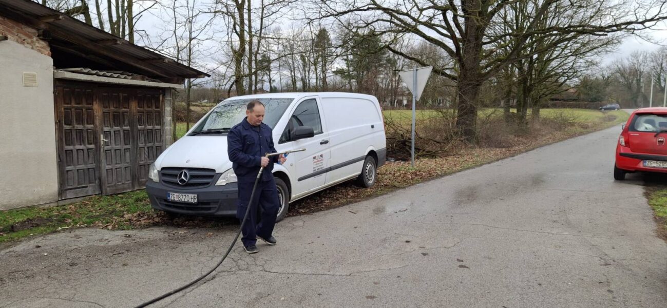 0-04-05-683fa61cf17121a01e79f572251d82566fd765cd1e179df759c98ef4570a636e_28175be294a2dd32