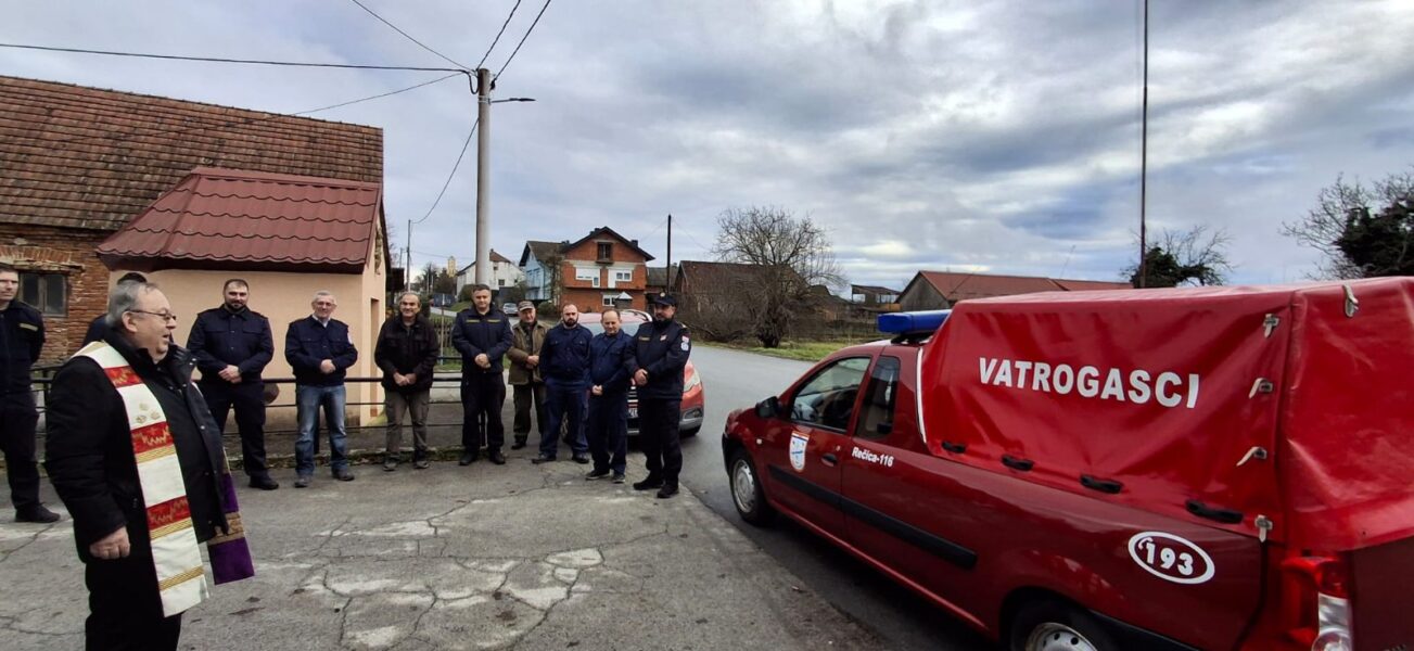 0-04-05-e127c5975b0cd8df6922906c0df2d8ce5060af803f2665979d0d289714248f3b_faf392d1ea69f912