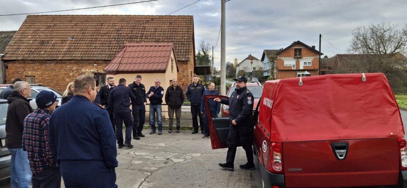 0-04-05-e6c0b8e80a79d9a16f0557e894f342236a18c7ae33264cec4dccd28280aa0823_8603e1f79fe9da26