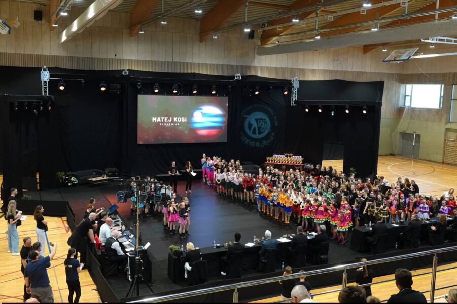 0-04-05-3ae3638f83e1f0418cbd2aa17101ee0d00ed31f95d7e28913bae0d5acb8c91b5_6b8902ebb342d884