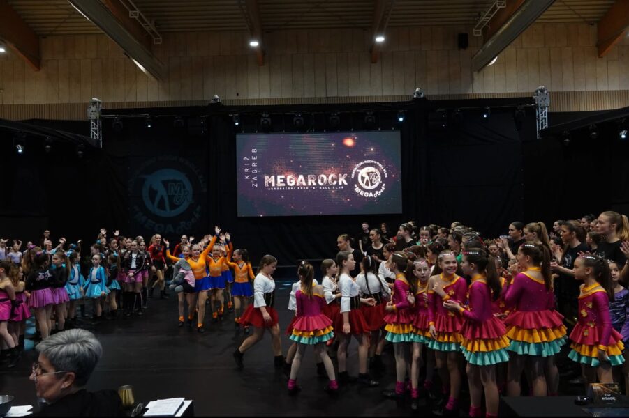 0-04-05-735697eb4796e2d4670b3b07c6c84dac623971bf0df5abee9a081542975ddbad_40e55a1049e3aac9