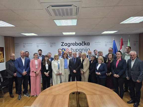 zagrebacka_zupanija-dodjela_ugovora_ruralni_razvoj.jpg__648x432_q85_subsampling-2
